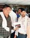 दुकानदारों से जब्त की झिल्ली-पन्नी दुकानदारों से जब्त की झिल्ली-पन्नी