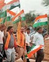 दामापुर क्षेत्रवासियों ने निकाली तिरंगा यात्रा दामापुर क्षेत्रवासियों ने निकाली तिरंगा यात्रा