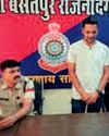 वाहन चोरी, आरोपी गिरफ्तार1