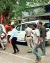 डायवर्सन के मामले को लेकर आरआई और आवेदक के बीच मारपीट, शिकायत डायवर्सन के मामले को लेकर आरआई और आवेदक के बीच मारपीट, शिकायत1