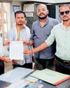 बिजली कनेक्शन के नाम पर वसूली, युकां ने जताया विरोध10