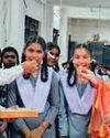 उत्सव मनाकर बच्चों का स्वागत पुस्तकें और गणवेश का वितरण4