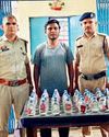 48 पौवा देशी प्लेन मदिरा के साथ एक आरोपी गिरफ्तार13