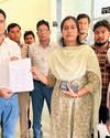 फसल क्षतिपूर्ति की मांग, किसानों ने कलेक्टर को सौंपा ज्ञापन49