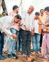 नपाध्यक्ष ने पीजी कालेज के सामने यात्री प्रतीक्षालय का किया भूमिपूजन14