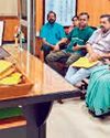 सीजीएम एनएमडीसी को सौंपा पत्र कोचिंग के लिए प्रशिक्षण भवन की मांग13
