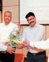 बस्तर के युवा उद्यमी प्रतिस्पर्धा में अपनी क्षमता के साथ बेहतरीन कारोबारी प्रथाओं को अपनाएंगे : प्रभाकर बस्तर के युवा उद्यमी प्रतिस्पर्धा में अपनी क्षमता के साथ बेहतरीन कारोबारी प्रथाओं को अपनाएंगे : प्रभाकर17