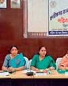 सरकारी स्कूल में लेक्चरर पुत्र ने जमीन हडपने मां को रखा साथ0
