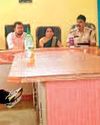 बुवाई के दौरान पुलिस व राजस्व विभाग की टीम निपटा रही जमीन विवाद1