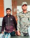 बहीगांव चारभाटा तिराहा से 12 लीटर अवैध शराब जब्त7