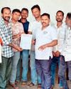 मूर्तिकार चित्रकार संघ ने मांग को लेकर सौपा ज्ञापन मूर्तिकार चित्रकार संघ ने मांग को लेकर सौपा ज्ञापन