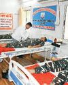 रक्तदान दिवस पर 33 वीं वाहिनी सशस्त्र सीमा बल के जवानों ने किया रक्तदान20