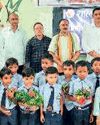 स्वामी आत्मानंद में मनाया गया प्रवेश उत्सव, मुंह मीठा कराकर किया स्वागत16