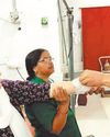 बाइक सवार बदमाशों ने गन पॉइंट पर शिक्षिका की लूटी चेन5