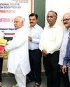 गरीब मेधावी विद्यार्थियों को शैक्षणिक सामग्रियां बांटी गरीब मेधावी विद्यार्थियों को शैक्षणिक सामग्रियां बांटी