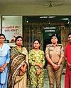 वृद्धाश्रम की समस्याएं जानने एसपी मंडलोई ने भेजी महिला पुलिस23