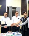 राज्यपाल की ओर से कलेक्टर को भेंट किया गया प्रशस्ति पत्र11