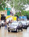 इंदौर से डायवर्ट ट्रैफिक का चापड़ा चौराहे पर दिखाई दिया असर, कई बार लगा चौराहे पर जाम9