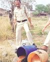 देशी व विदेशी मदिरा जब्त कर 7 पर प्रकरण, 6 आरोपी गिरफ्तार देशी व विदेशी मदिरा जब्त कर 7 पर प्रकरण, 6 आरोपी गिरफ्तार13