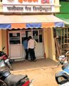 कर्मचारी लेकर उड़ गया उपभोक्ताओं से गैस सिलेंडर की राशि संचालक ने दर्ज नहीं शिकायत, अब आमजन हो रहे हैं परेशान कर्मचारी लेकर उड़ गया उपभोक्ताओं से गैस सिलेंडर की राशि संचालक ने दर्ज नहीं शिकायत, अब आमजन हो रहे हैं परेशान48