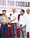 परीक्षा में उत्कृष्ट प्रदर्शन करने वाले छात्र सम्मानित परीक्षा में उत्कृष्ट प्रदर्शन करने वाले छात्र सम्मानित