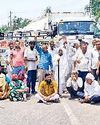 बास में पानी की निकासी को लेकर सड़क मार्ग पर जाम14