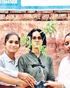 पंच कविता ने बांटे फलदार पौधे14