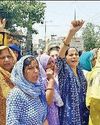 कर्जदारों से परेशान होकर निगला जहर, मौत, सुसाइड से खुला राज3