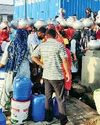 किलाजफरगढ़ में गहराया पेयजल संकट किलाजफरगढ़ में गहराया पेयजल संकट