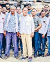 निलंबन के विरोध में बिजली कर्मियों का धरना निलंबन के विरोध में बिजली कर्मियों का धरना