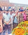 करोड़ा के पच्चीस वर्षीय जवान गुरमीत सिंह का राजकीय सम्मान के साथ अंतिम संस्कार, बड़े भाई ने दी मुखाग्नि0