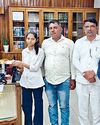 सुपर-100 के होनहारों को उपायुक्त ने किया सम्मानित13