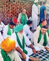 किसानों की हुंकार, जान दे देंगे लेकिन जमीन नहीं देंगे0