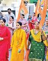 दिव्य ज्योति जागृति संस्थान की ओर से निकाली संध्या फेरी30