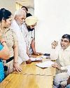 शिक्षा मंत्री महीपाल के जनता दरबार में पहुंचे सैकड़ों फरियादी14