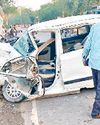 तेज रफ्तार स्कार्पियो चालक ने कार को मारी टक्कर, चार घायल तेज रफ्तार स्कार्पियो चालक ने कार को मारी टक्कर, चार घायल