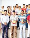 मेधावी विद्यार्थी ट्रॉफी और प्रशस्ति पत्र से सम्मानित मेधावी विद्यार्थी ट्रॉफी और प्रशस्ति पत्र से सम्मानित