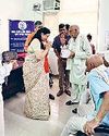 दिव्यांगजनों एवं वरिष्ठ नागरिकों को सहायक उपकरण वितरित किए9