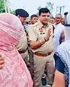 पेयजल किल्लत से परेशान खानपुर कलां के ग्रामीणों ने किया रोड जाम2
