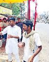 छबील लगाकर बुझाई राहगीरों की प्यास11
