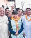 कैबिनेट मंत्री ने रजत पदक विजेता कशिश मलिक को किया सम्मानित17
