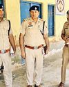 डीसीपी ने किया मतदान केंद्रों का निरीक्षण11