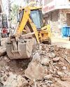 माता मसानी की ओर जाने वाले मार्ग पर चबूतरे पर चला पीला पंजा19