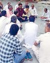 क्षेत्र के गणमान्य लोगों व सामाजिक संगठनों के प्रतिनिधियों की बैठक का आयोजन सतनाली स्टेशन पर एक्सप्रेस ट्रेनों के ठहराव की मांग, रेल सेवा समिति ने सौंपा ज्ञापन4