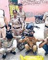 छीना झपटी गिरोह के खरीददार सुनार सहित 3 युवक गिरफ्तार10
