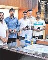 पुलिस ने 6 गुमशुदा फोन मालिकों को सौंपे16