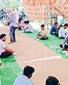 जगह-जगह लगाए भंडारे, मंदिरों में विशेष पूजा का आयोजन श्रद्धालुओं ने न्याय के देवता शनिदेव की पूजा की9