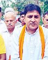 खाद की किल्लत से किसान बेहाल, नारेबाजी9