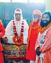 कलाकारों के तलवारबाजी के कारनामों ने हतप्रभ किया11