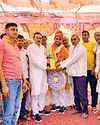 पुनीत का लेफ्टिनेंट पद पर चयन ग्रामीणों ने किया सम्मानित8
